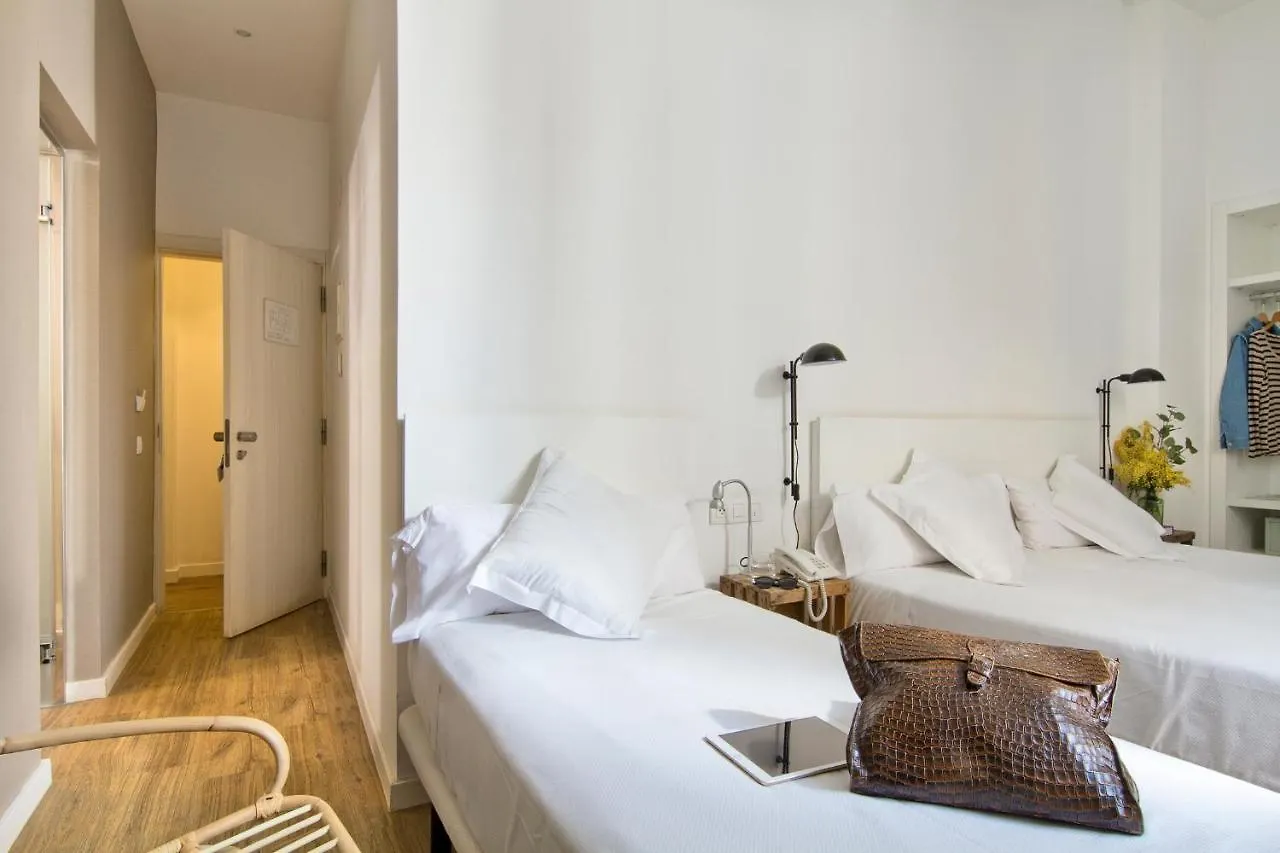 Hotel Som Nit Born Barcelona 3*,  Spanien