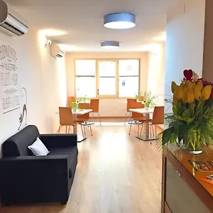Albergue Bruc, Barcelona