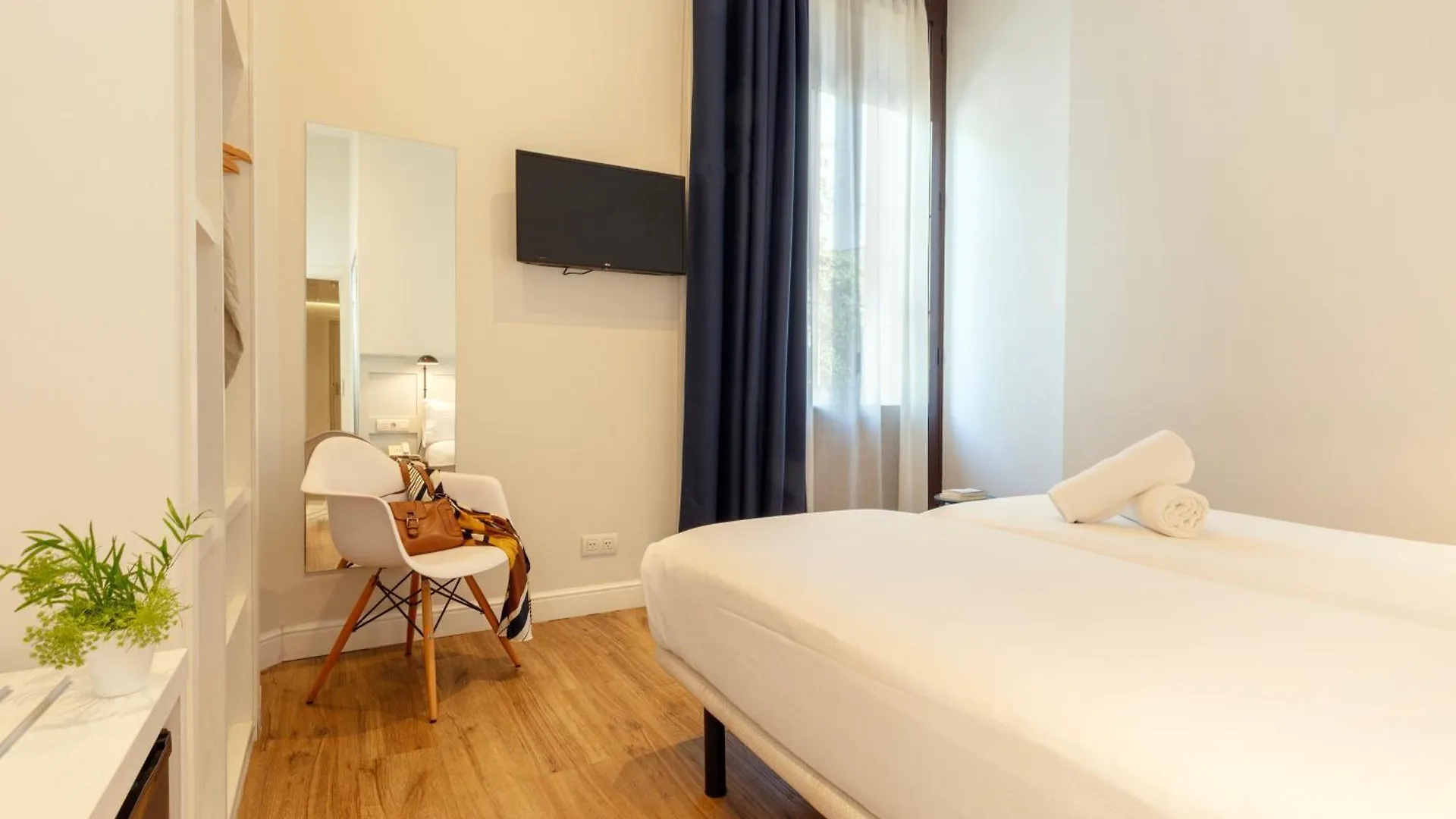 Som Nit Born Hotel Barcelona Guest house